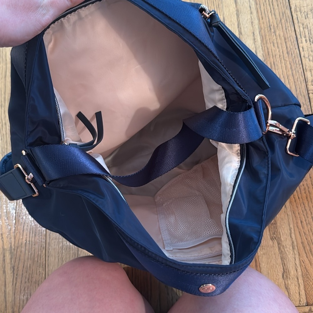 CALIA by Carrie Underwood Navy Women’s Gym / Training Bag — OS EUC - Picture 5 of 5